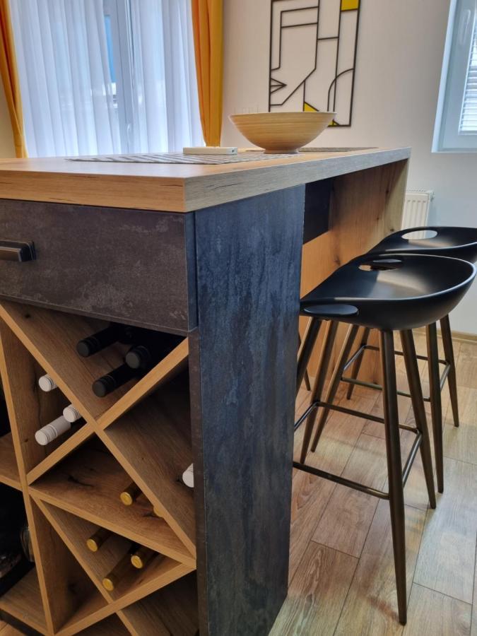 Lovely 1-Bedroom Rental Unit With Free Parking Skopje Exteriör bild